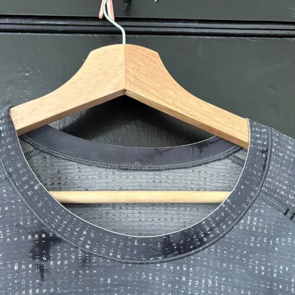 👕🍋 RARE FIND Men's Lululemon Metal Vent Tech Long Sleeve Shirt 2.0 - Picture 2 of 3